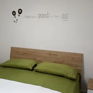 Couette-café Relux, Bari