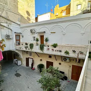 Couette-café Onny's House, Bari